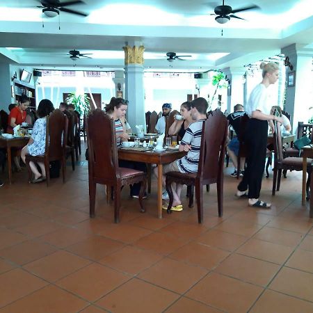 Capital Hotel Λουάνγκ Πραμπάνγκ Εξωτερικό φωτογραφία