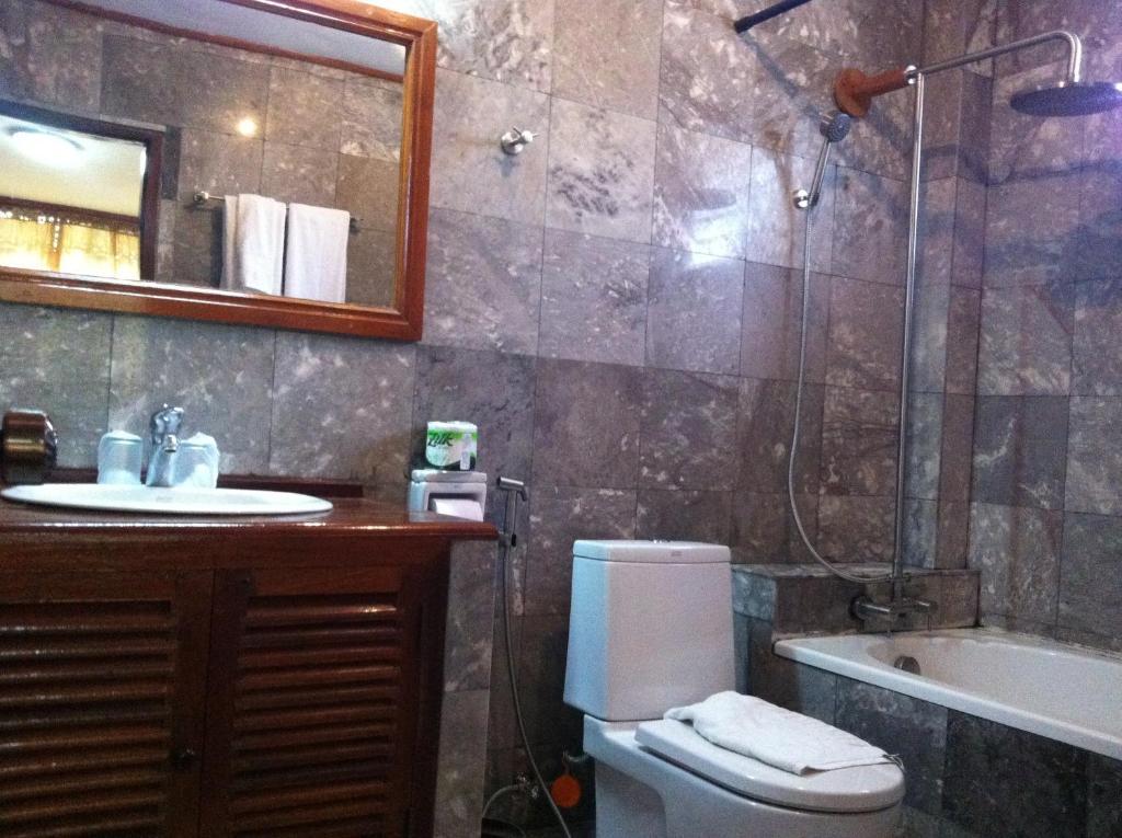 Capital Hotel Λουάνγκ Πραμπάνγκ Δωμάτιο φωτογραφία
