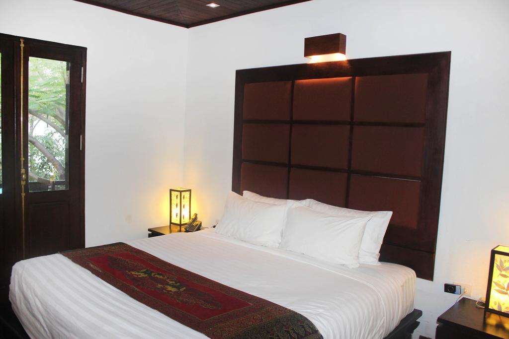 Capital Hotel Λουάνγκ Πραμπάνγκ Εξωτερικό φωτογραφία