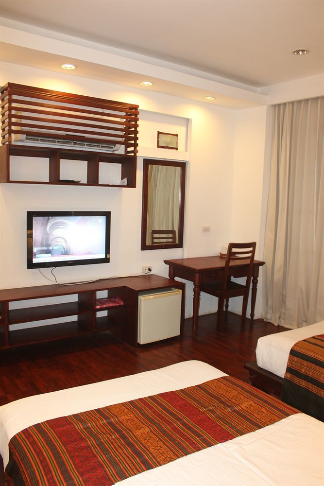Capital Hotel Λουάνγκ Πραμπάνγκ Εξωτερικό φωτογραφία