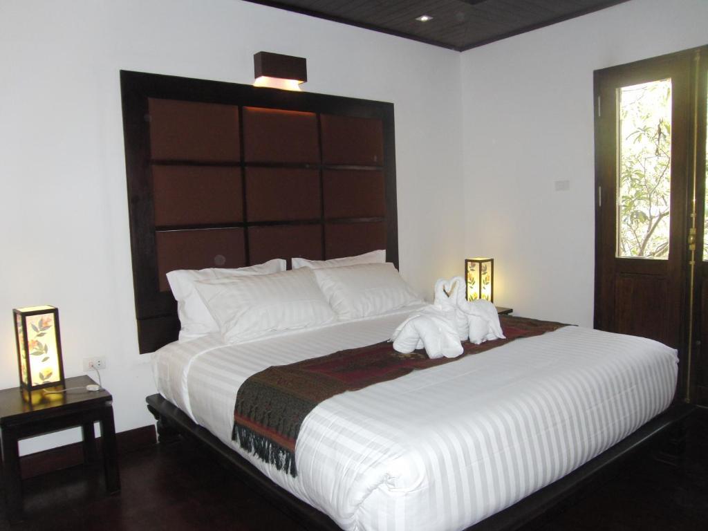Capital Hotel Λουάνγκ Πραμπάνγκ Δωμάτιο φωτογραφία