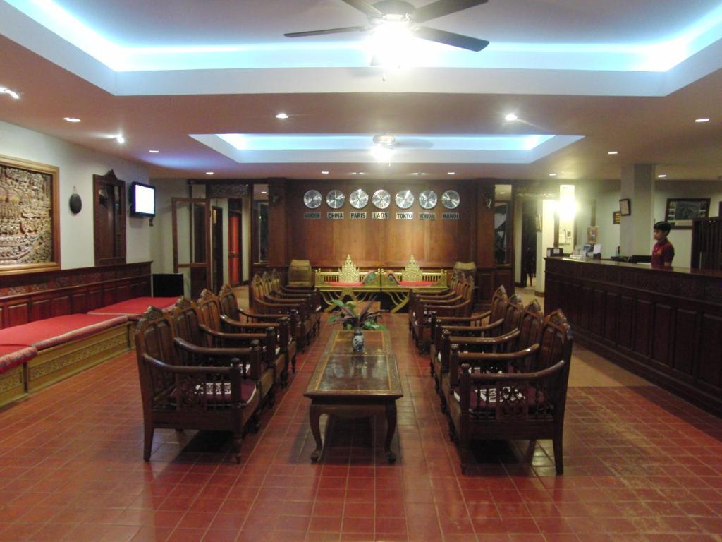 Capital Hotel Λουάνγκ Πραμπάνγκ Εξωτερικό φωτογραφία