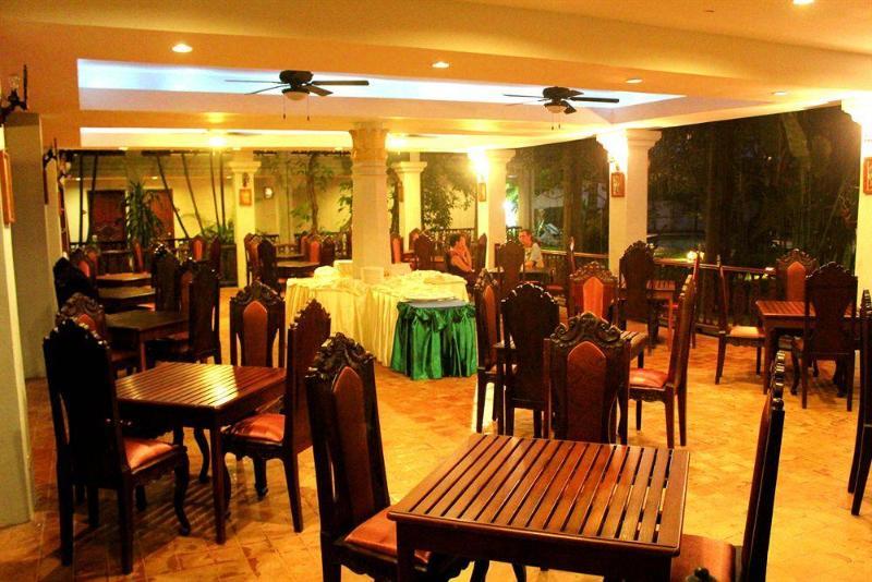 Capital Hotel Λουάνγκ Πραμπάνγκ Εξωτερικό φωτογραφία
