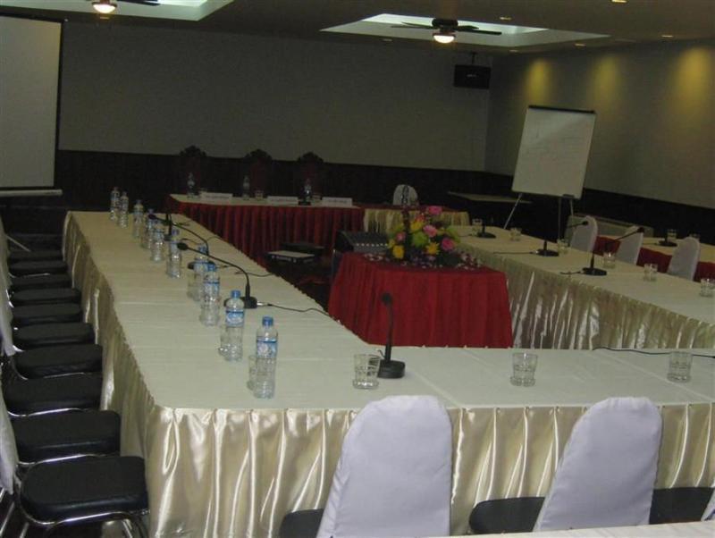 Capital Hotel Λουάνγκ Πραμπάνγκ Εξωτερικό φωτογραφία